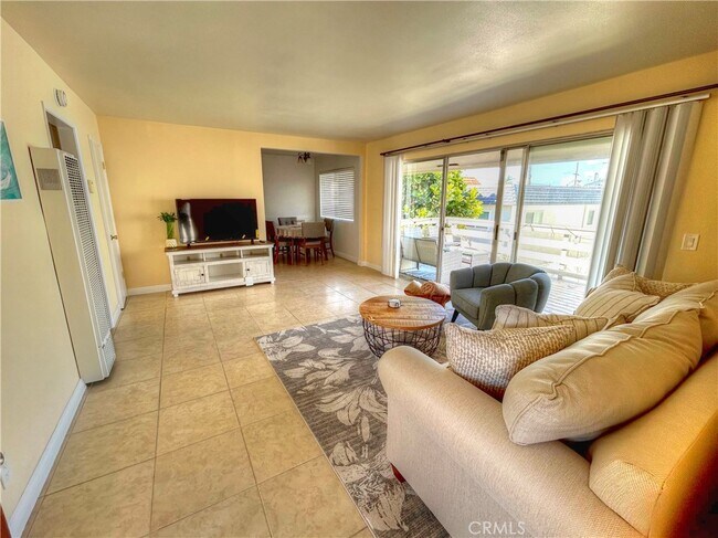 308 Avenida Granada San Clemente, CA 92672 photo 4