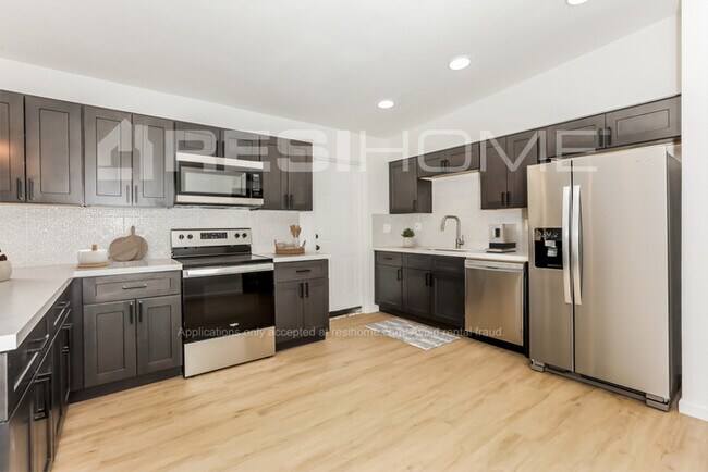 1314 E Del Rio Dr Tempe, AZ 85282 photo 4