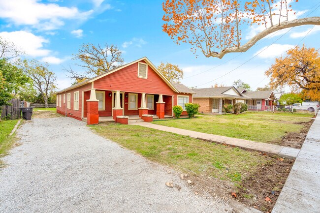 2511 Lipscomb Street, Fort Worth, TX 76110 photo 5