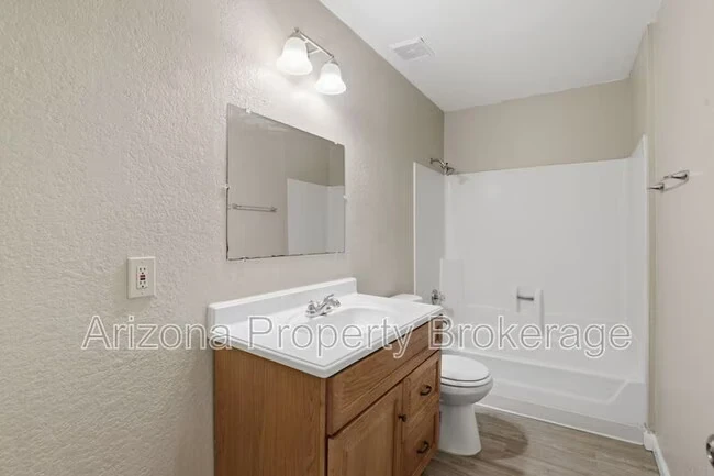 607 W Rio Salado Pkwy Mesa, AZ 85201 photo 5
