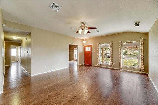 18800 Alnwick Castle Dr Pflugerville, TX 78660 photo 5