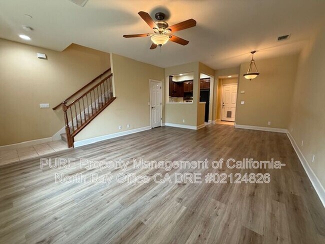 676 Casella Way Petaluma, CA 94954 photo 4
