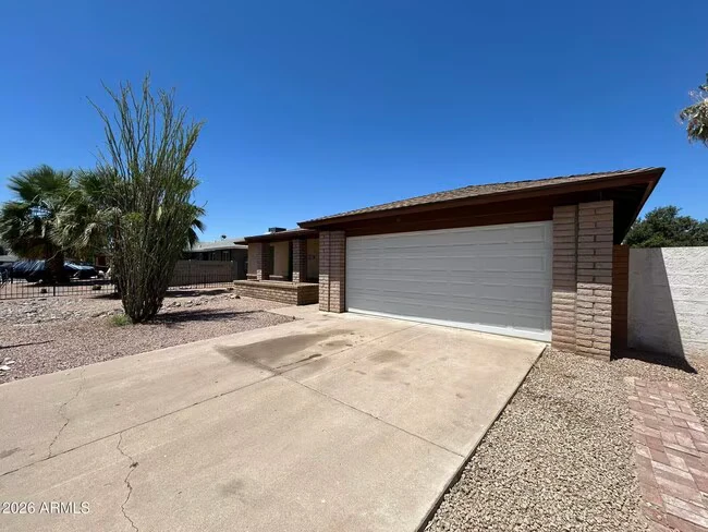 2608 N Jay St Chandler, AZ 85225 photo 2