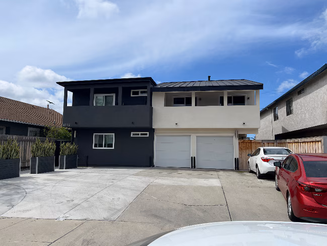 4732 Bancroft St San Diego, CA 92116 photo 2