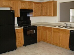 13516 Lyndon B Johnson Street, Manor, TX 78653 photo 2