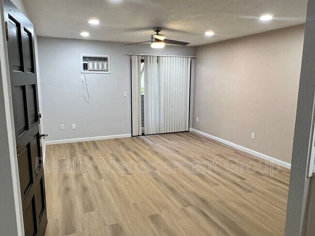1013 S Sunshine Ave El Cajon, CA 92020 photo 3