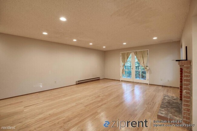 8006 146th Avenue Northeast, Redmond, WA 98052 photo 5