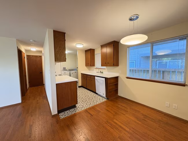 527 Wells Ave N Renton, WA 98057 photo 5