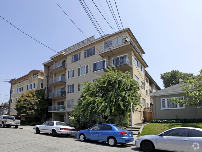 346 Hanover Avenue, Oakland, CA 94606 photo 2