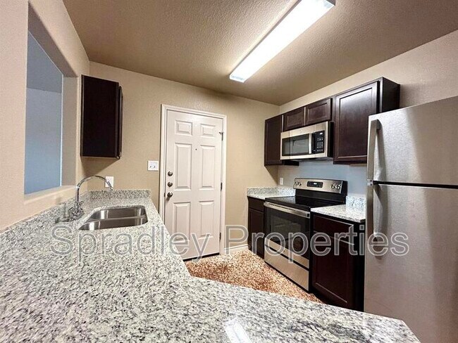 1012A Llano Ct Belton, TX 76513 photo 4