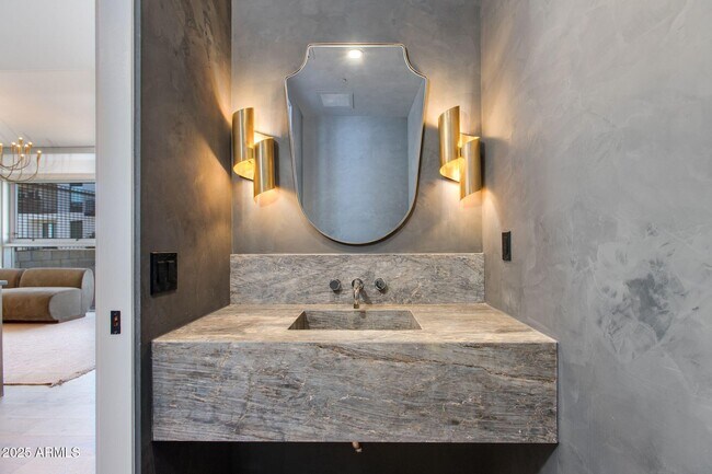 4747 N Scottsdale Rd Scottsdale, AZ 85251 photo 4
