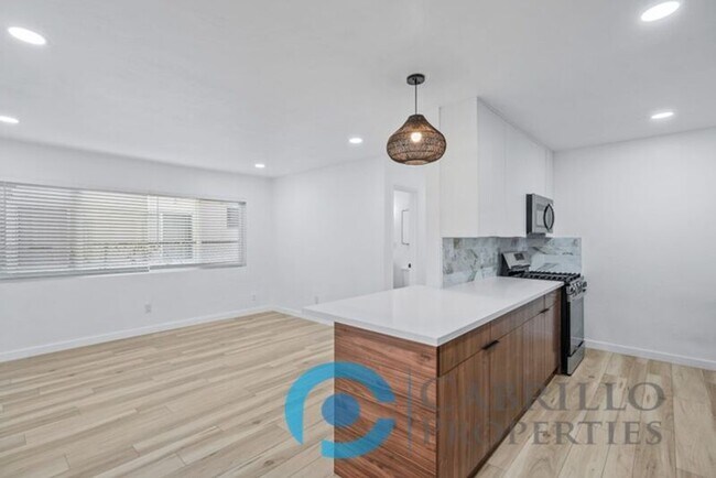 4669 34th St San Diego, CA 92116 photo 2