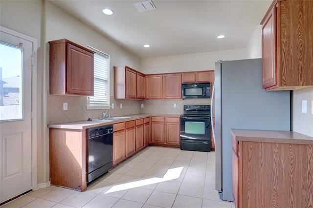 5829 Mount Plymouth Point, Fort Worth, TX 76179 photo 4