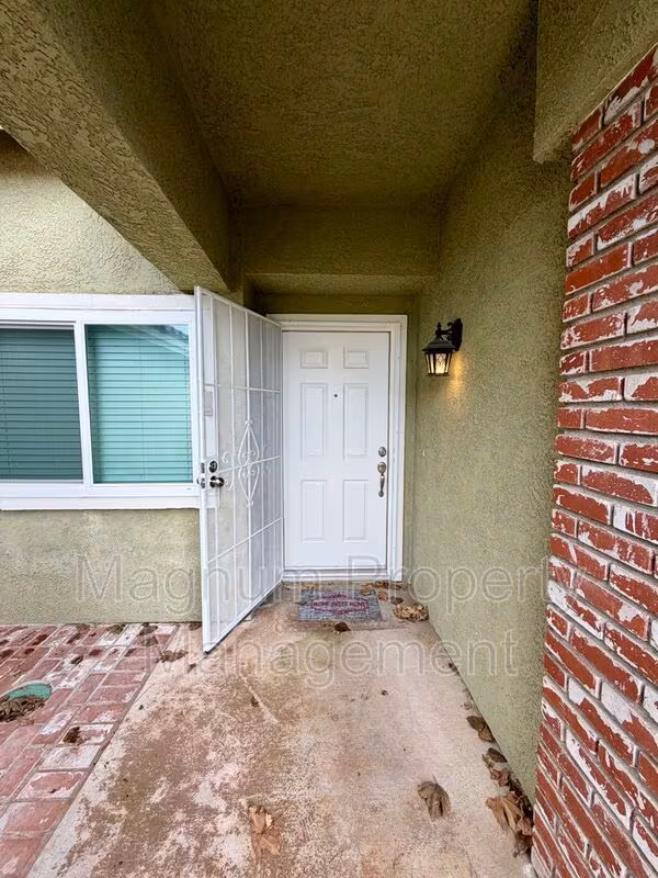 44836 Marge Pl photo 5