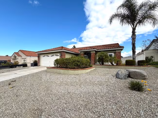 44836 Marge Pl photo 2