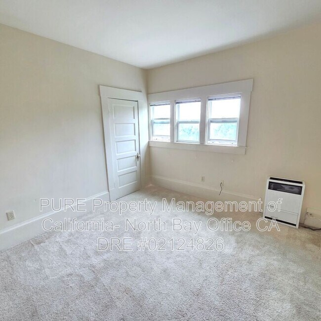 312 Washington St Petaluma, CA 94952 photo 4