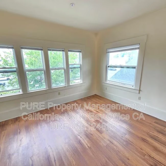 312 Washington St Petaluma, CA 94952 photo 3