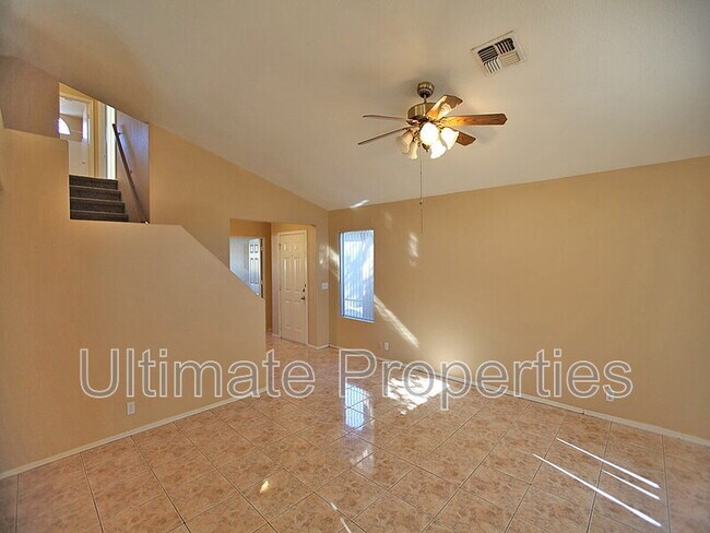 6853 W State Ave photo 3