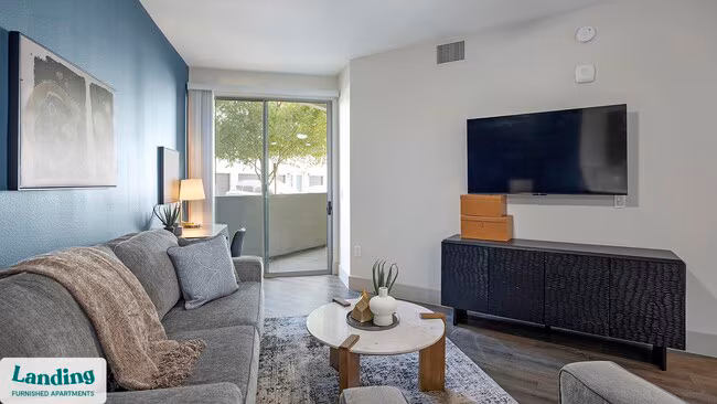 2323 E Highland Ave Phoenix, AZ 85016 photo 2