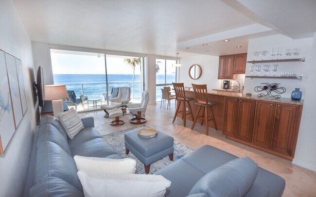1830 Avenida del Mundo Coronado, CA 92118 photo 4