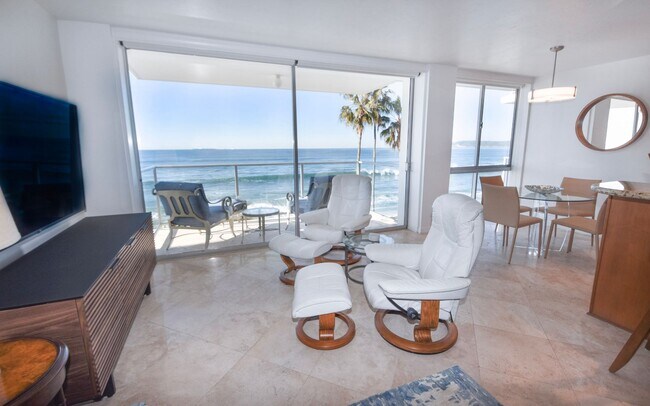 1830 Avenida del Mundo Coronado, CA 92118 photo 5