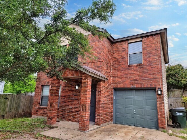 13638 Merseyside Dr Pflugerville, TX 78660 photo 2