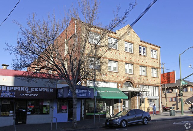 Alpine Square Apartments photo 2