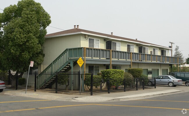 1616 G Street, Antioch, CA 94509 photo 3