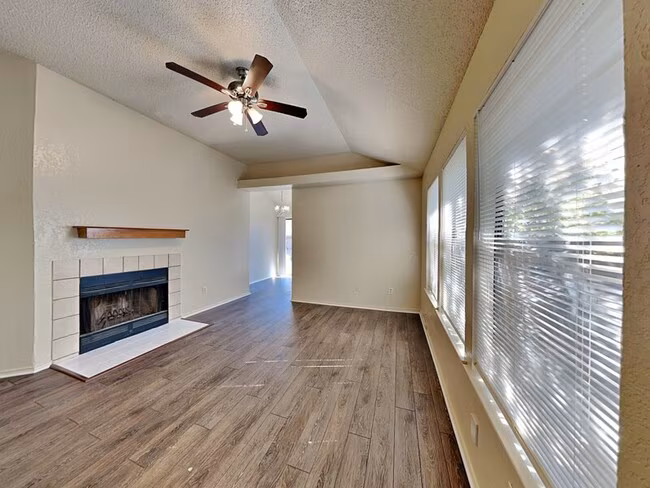 8531 Gatlinburg Drive, Fort Worth, TX 76123 photo 2