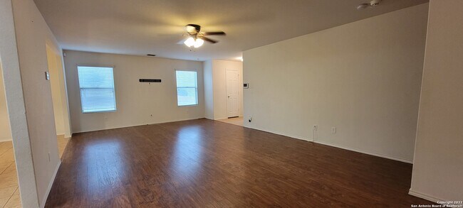 3727 Fringe Breeze San Antonio, TX 78261 photo 2