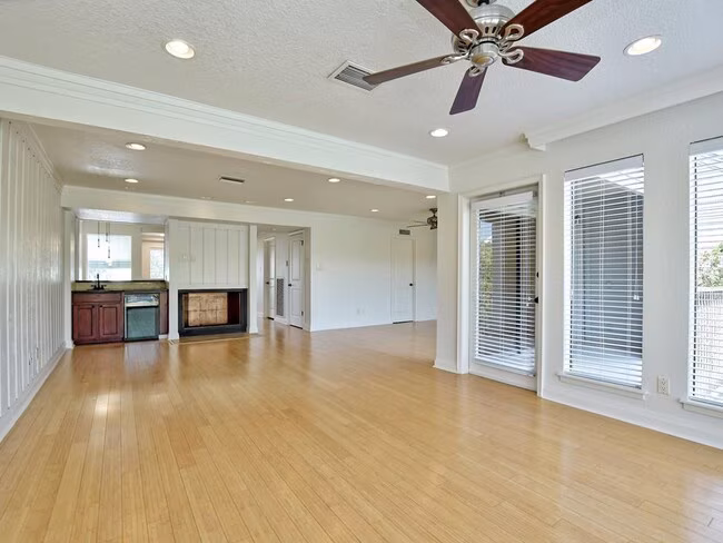 168 World of Tennis Sq Lakeway, TX 78734 photo 5