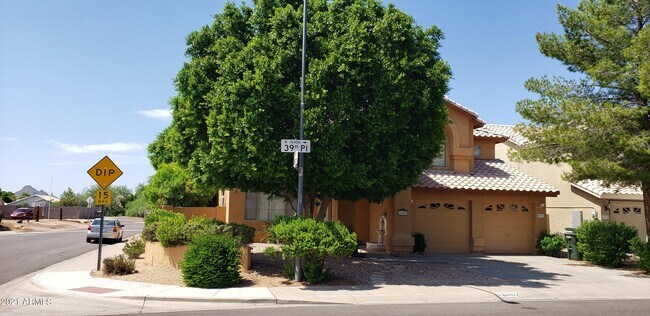 16402 N 39th Pl Phoenix, AZ 85032 photo 3