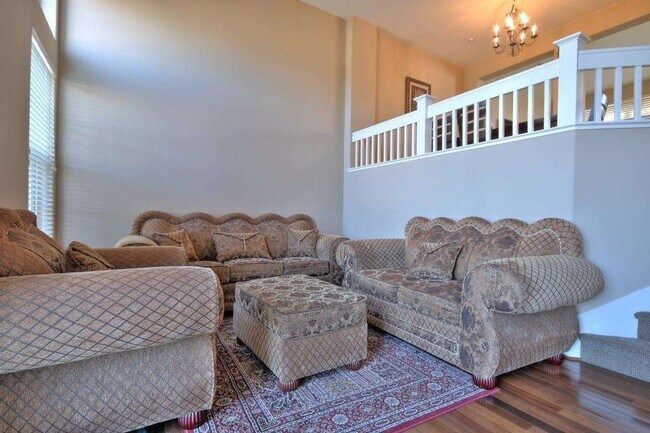 1056 Turquoise Terrace Union City, CA 94587 photo 5