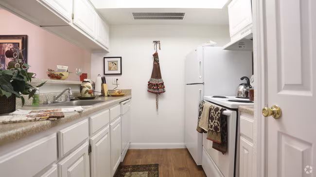 Rockridge Springs Apartments photo 4
