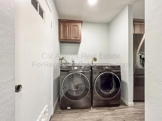 2306 D St Hayward, CA 94541 photo 5