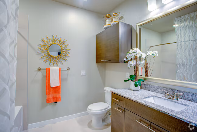 San Remo Apartments photo 3