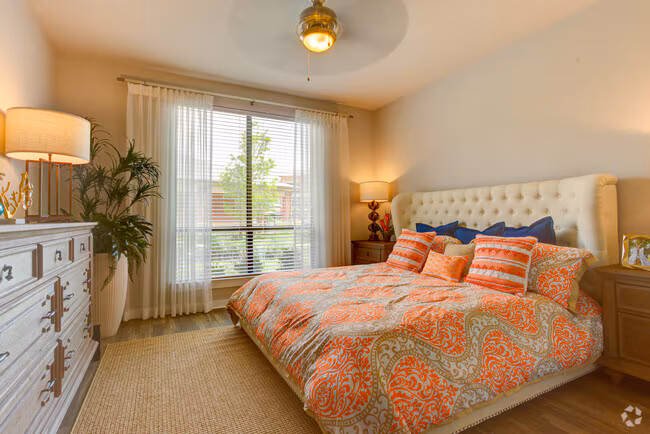San Remo Apartments photo 4