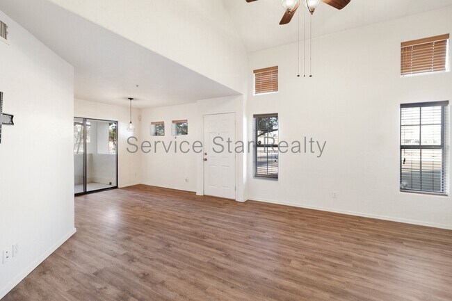 5665 W Galveston St Chandler, AZ 85226 photo 2