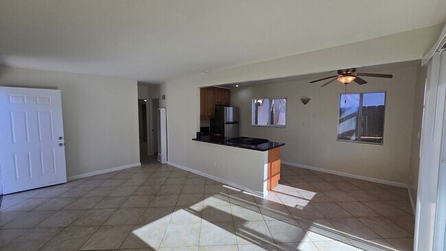2341-2343 Grand Ave San Diego, CA 92109 photo 2