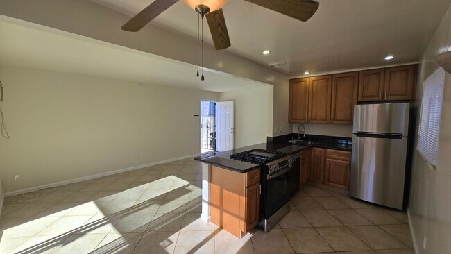 2341-2343 Grand Ave San Diego, CA 92109 photo 3