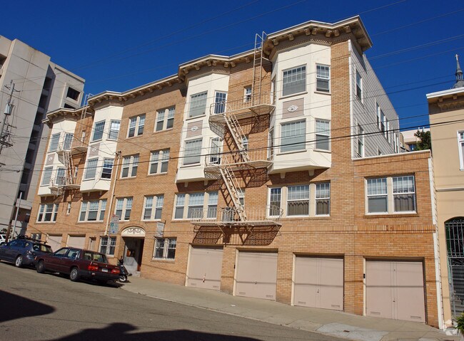 2190 Grove photo 3