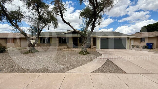 2436 E Fairmont Dr Tempe, AZ 85282 photo 2