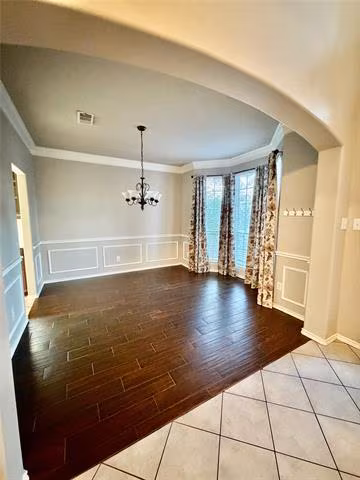 2010 Marie Weldon Lane, Arlington, TX 76001 photo 4