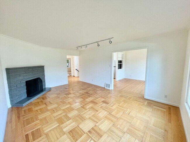 174 Stillings Avenue, San Francisco, CA 94131 photo 5