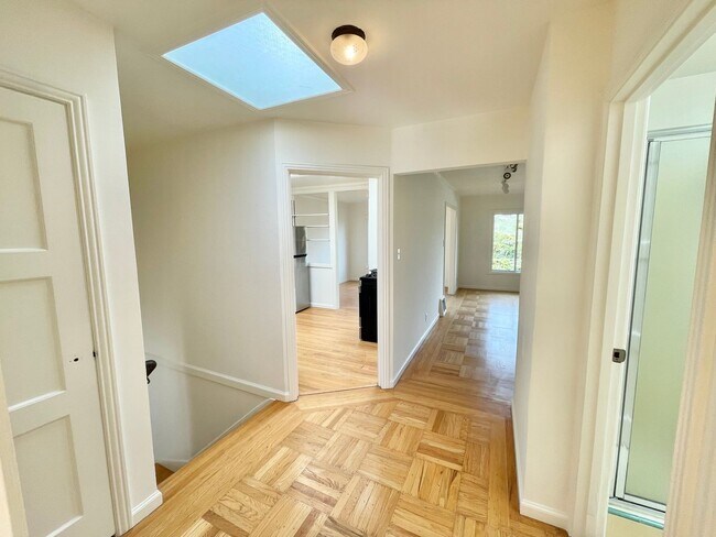 174 Stillings Avenue, San Francisco, CA 94131 photo 4
