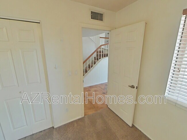1705 N Ventura Ln Tempe, AZ 85288 photo 5
