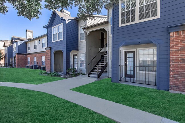 8301 Boat Club Rd Fort Worth, TX 76179 photo 4
