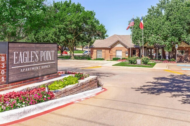 8301 Boat Club Rd Fort Worth, TX 76179 photo 5