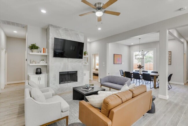 8206 Chesham Dr Rowlett, TX 75088 photo 2
