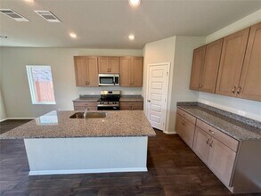 117 Rocky View Ln Andice, TX 78628 photo 5